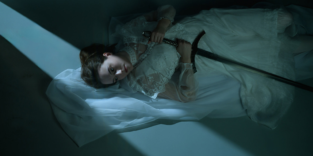 Вдохновился Шекспиром, снял фотосерию о леди Макбет