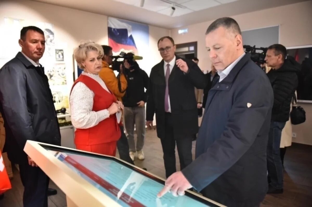    Губернатор Ярославской области Михаил Евраев оценил туризм в Угличе