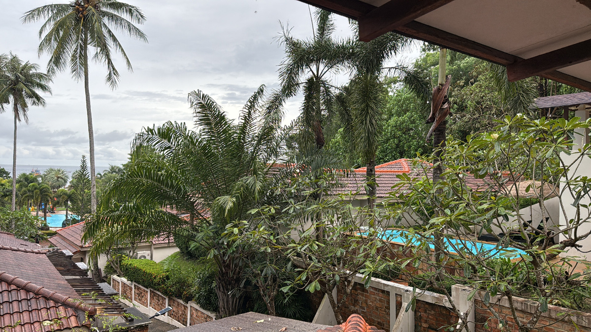 Вид с балкона. Sita Beach Resort