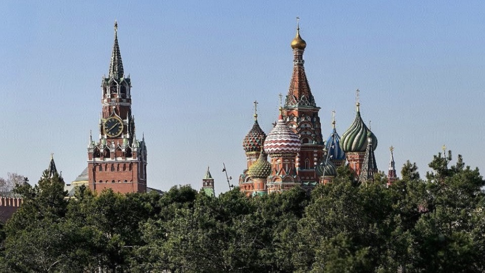 Прогулка по цветущему Зарядью: маршрут для романтического свидания