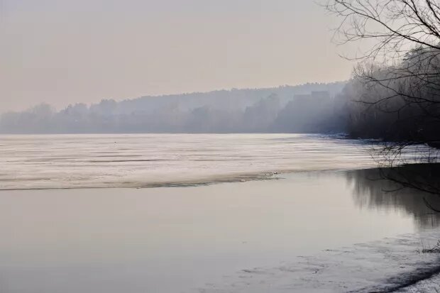     Первые подвижки льда на Бие. Весна. Лед.Сергей Кулыгин "БР"