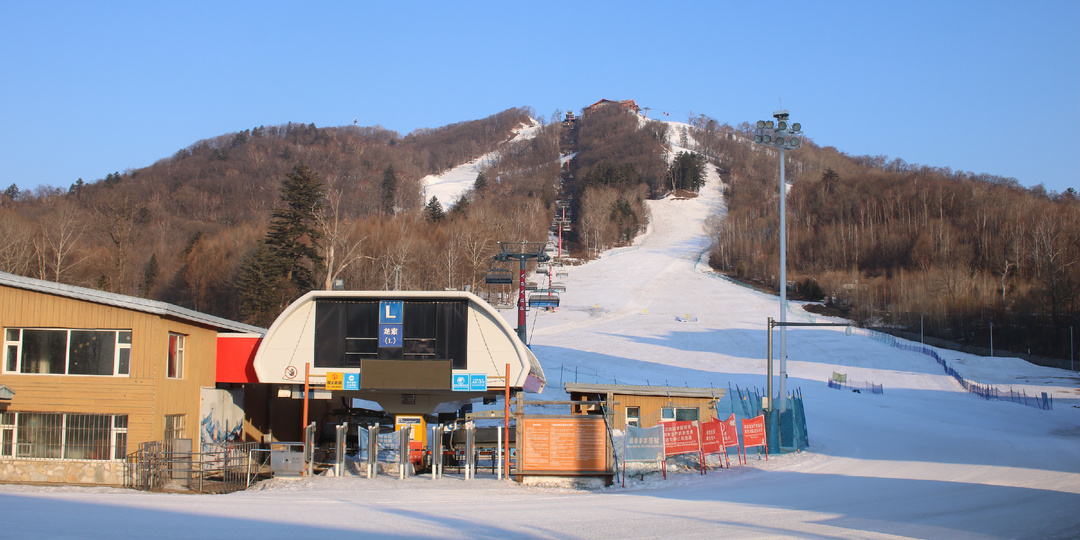 Горнолыжный курорт Чанбайшань, в тройке ближайших к Владивостоку.