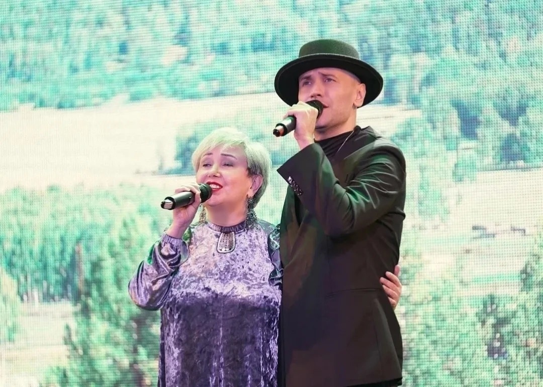     Тәүге һаҡ аҙымдарыңды әле лә хәтерләйем...