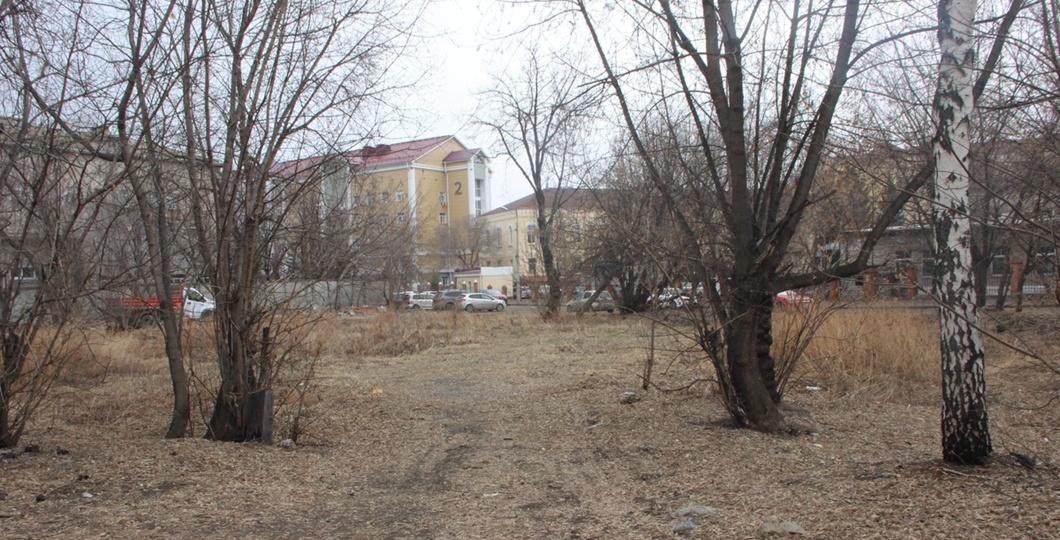 У Ж/д больницы в Красноярске разобьют сквер за 34 млн рублей