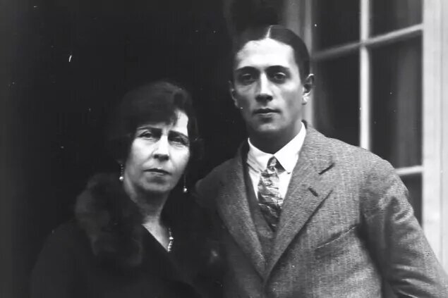 Жених из Иванова завоевал сердце принцессы и прокутил ее состояние. Их брак стал самым скандальным союзом эпохи, а он — главным героем