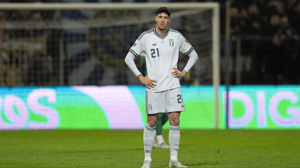 Качество футбола упало, атака издевается над обороной. Скауты в панике – нет великих защитников