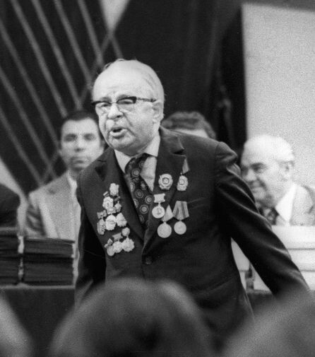 Михаил Николаевич Румянцев - Карандаш. Юбилей Народного артиста - 80 лет. Из которых 56(!) он отдал манежу!