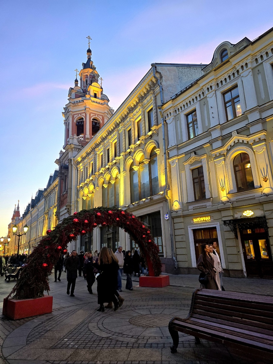 Валерия отмечала свой юбилей. Двадцать пять лет ей исполнилось в феврале 2025. 