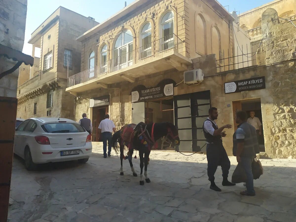    Город Мидьят совсем не похож на привычную нам Турцию с рекламных листовок. Но он очарователен. Фото: Дмитрий Середа, для АТОР.jpg