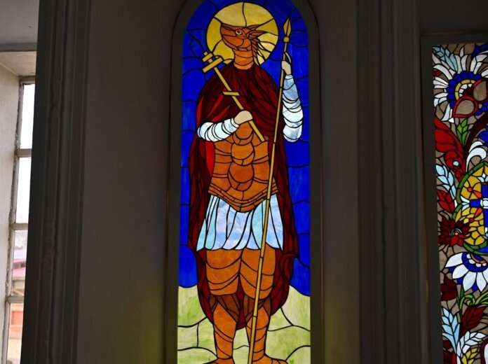 В Музее истории веры в Чердыни появились уникальные витражи