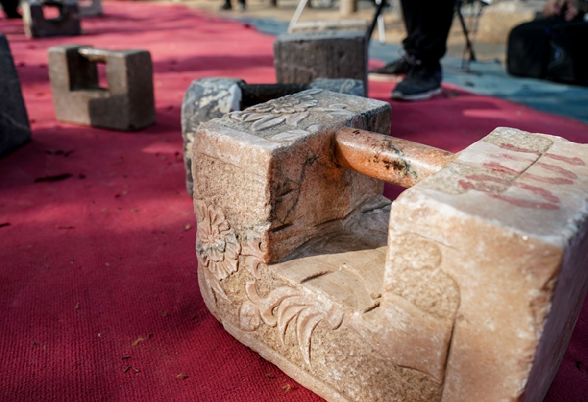 Китайский тренировочный "каменный замок" 