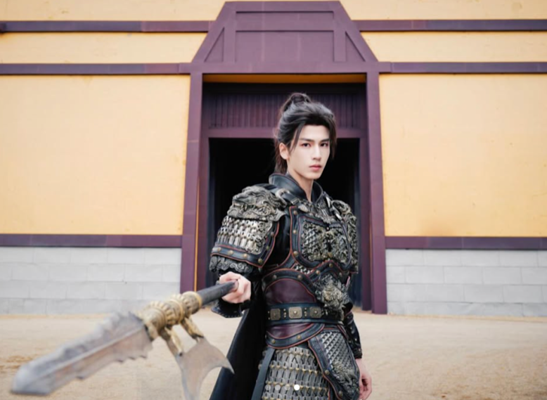 Китайский актер Чжан Линхэ.