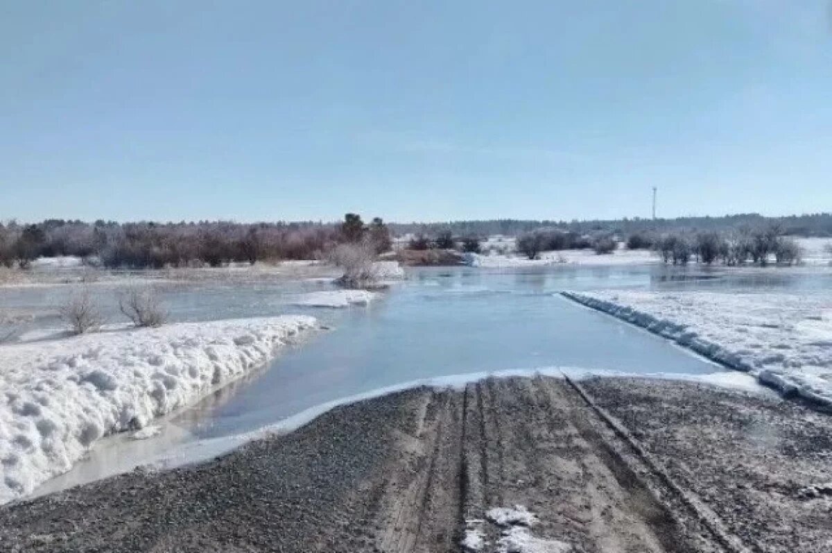    В Оренбуржье закрыты десятки участков дорог из-за паводка