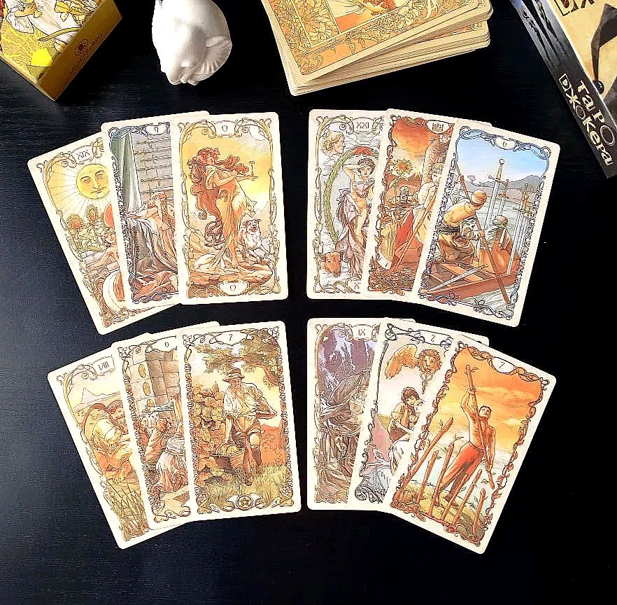 Ответ смотрим на колоде таро А.Мухи