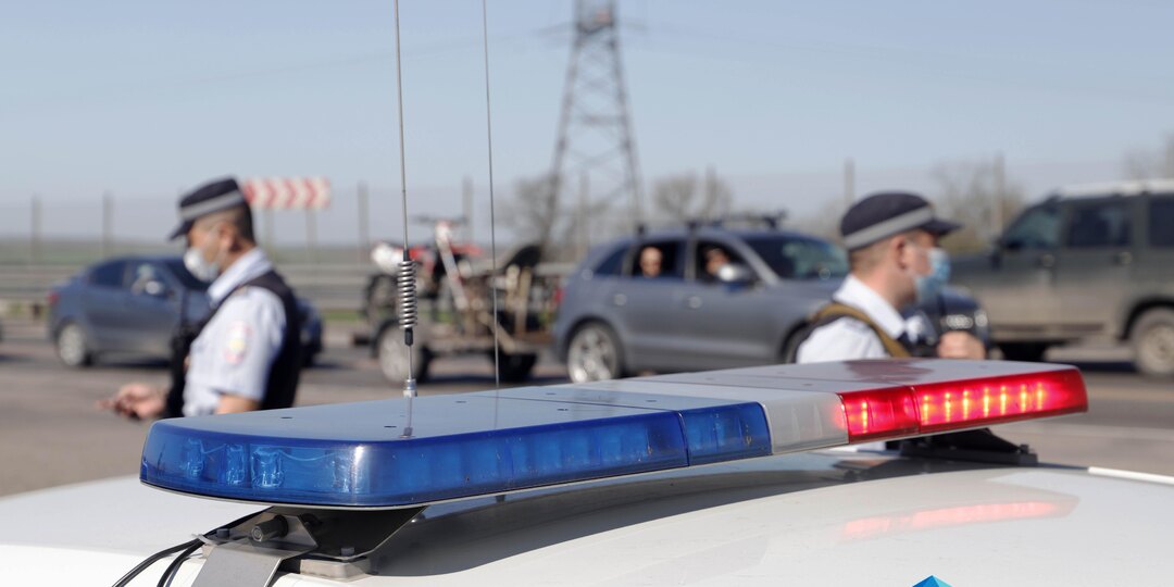 Иномарка сбила ребенка во дворе дома в Ростове-на-Дону