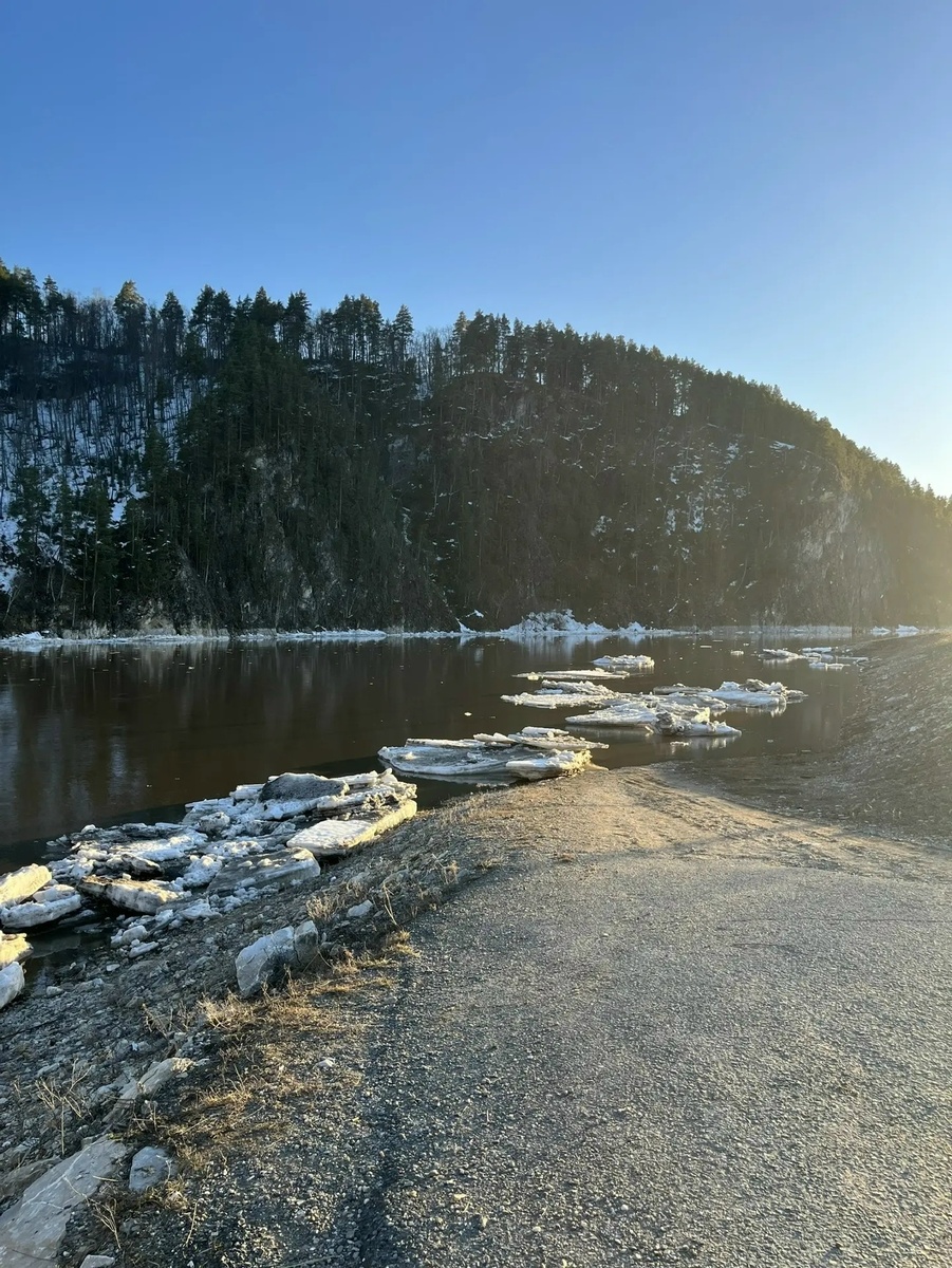     "Ниңә атайым мине яратмай ул, әсәй?"