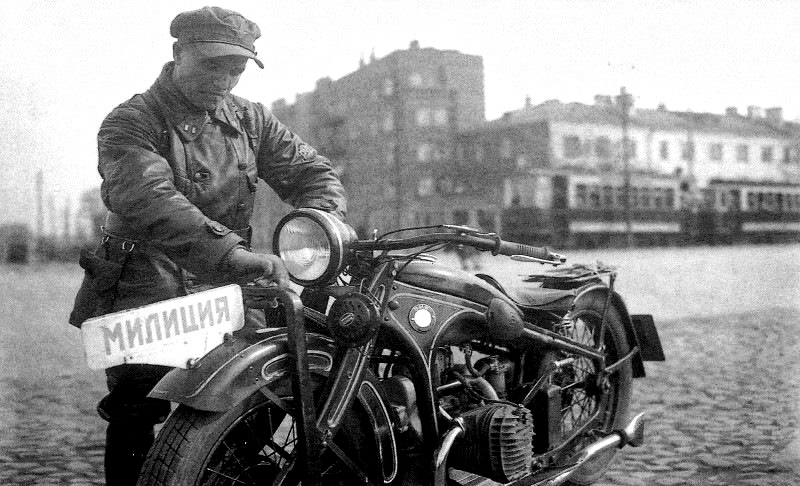  Милиционер на BMW R11. 1933 год. Фото из открытых источников.