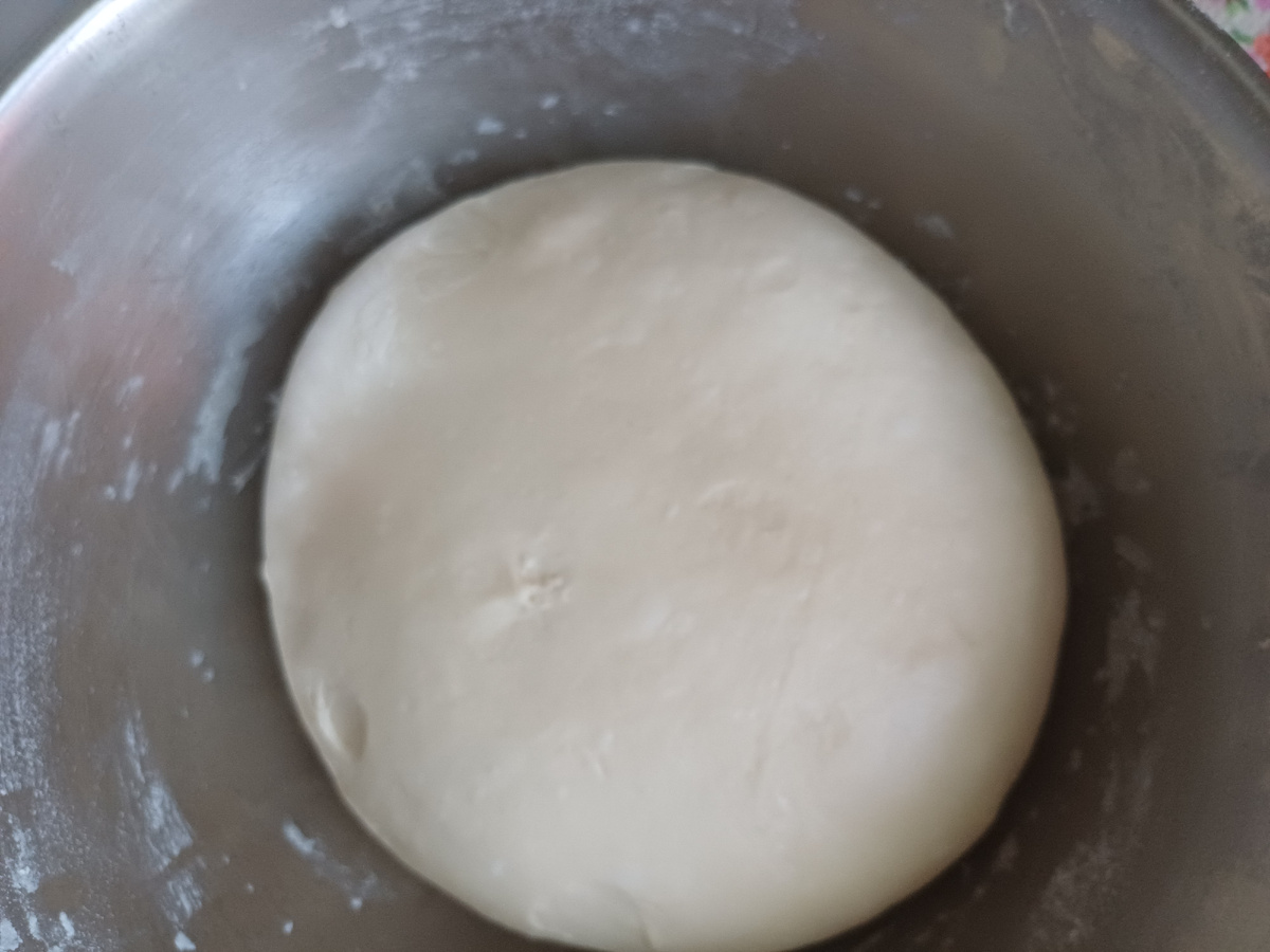 Тесто подошло, вынула с холодильника.