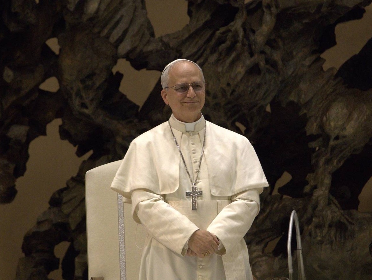     Папа Римский Лев XIV   
(cc) Edgar Beltrán, The Pillar