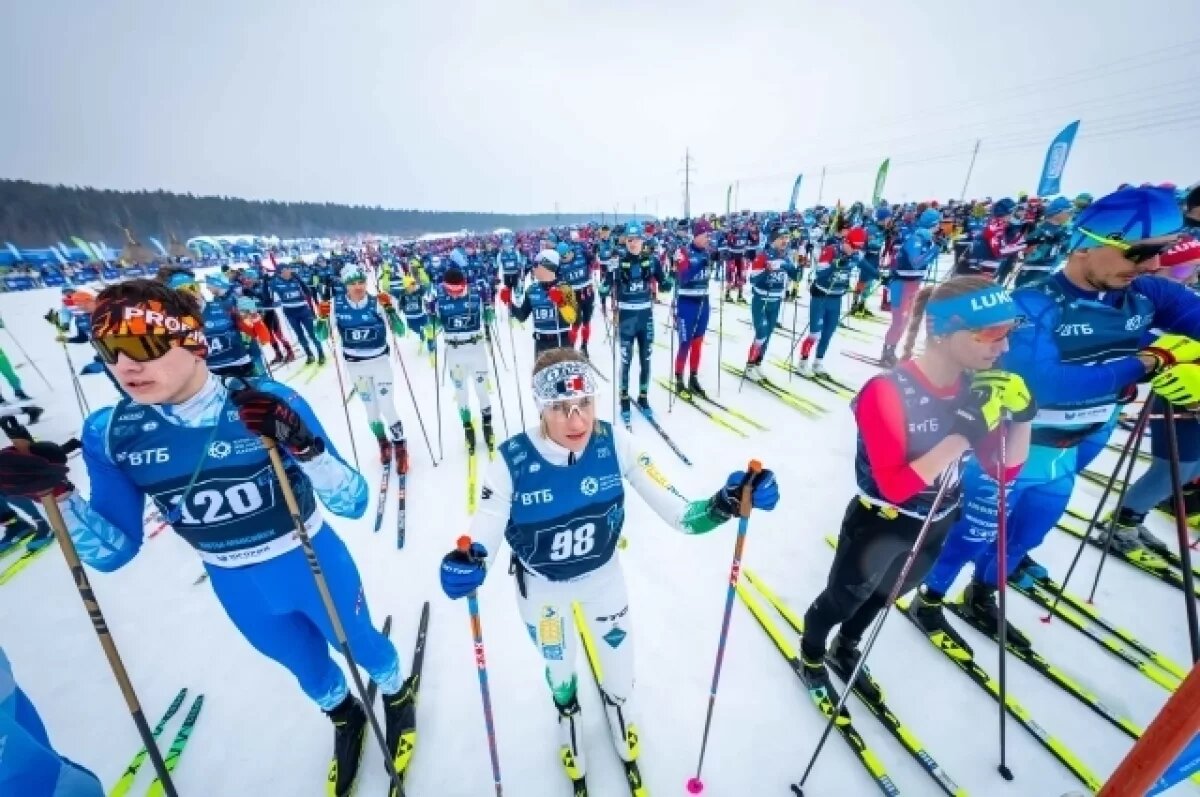    Участники Югорского лыжного марафона прошли дистанции 50 и 25 км