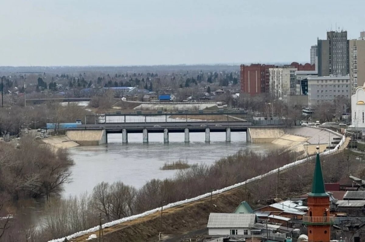    Уровень воды в реке Тобол в Кургане за сутки вырос на 44 сантиметра