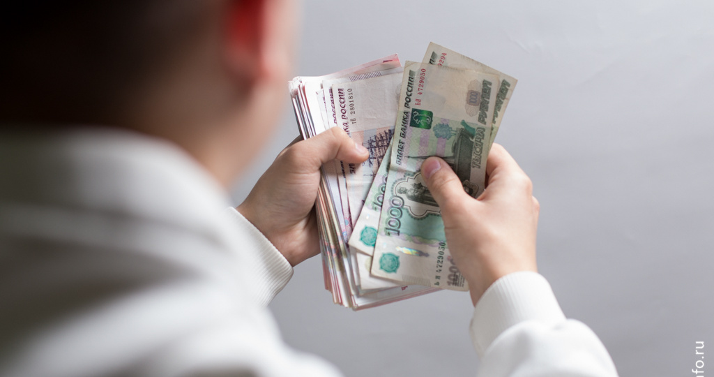 Молодой череповчанин поучаствовал в опросе и потерял почти три миллиона