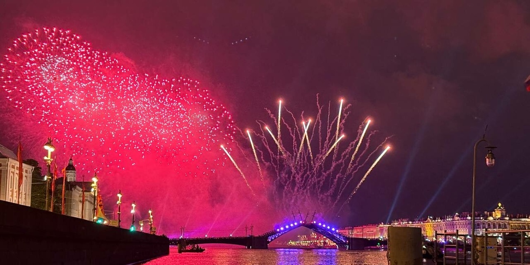 Петербургские мошенники начали продавать фейковые билеты на "Алые паруса"