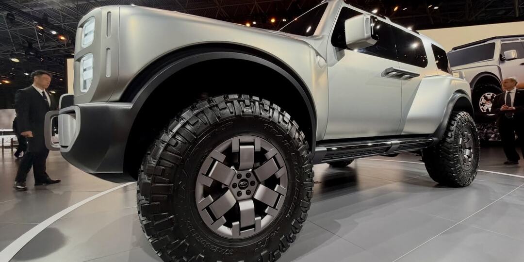 «Корейский ЗИЛ-130»: Hyundai показала новый рамный внедорожник в стиле советского грузовика