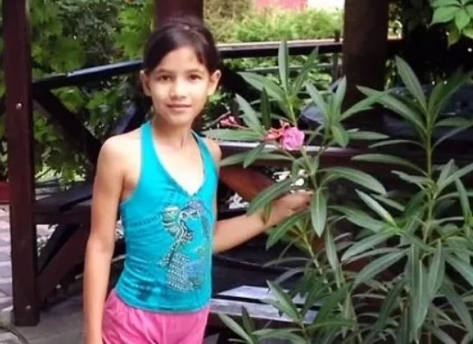 Фото из общего доступа в интернете (фото №2 создано для обложки в приложении "Шедеврум")