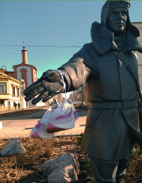 вот они - памятные кроссовки