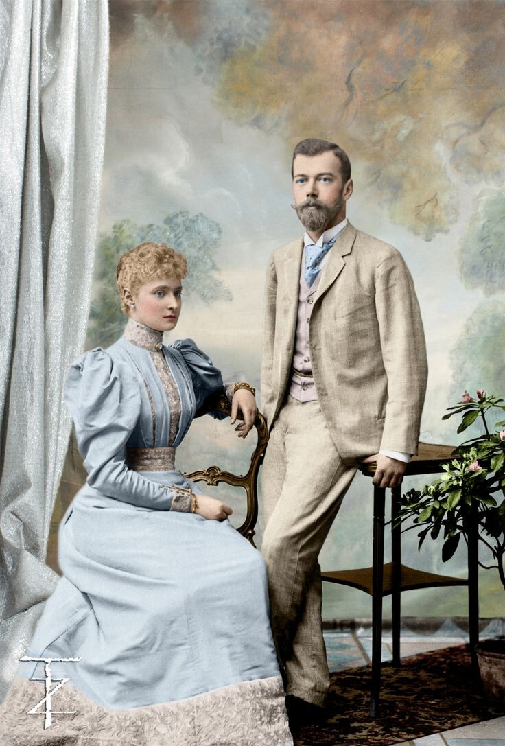 Николай II с супругой Александрой Фёдоровной