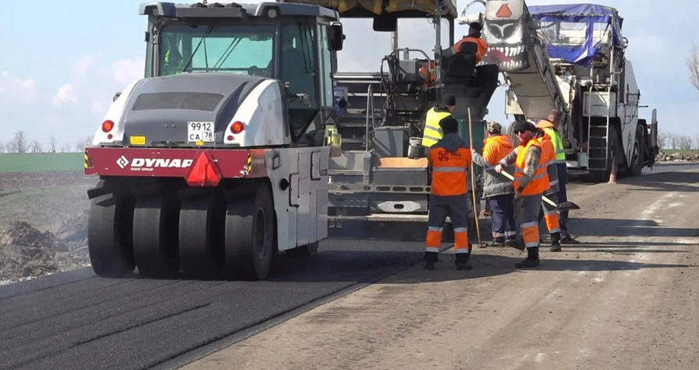 В Запорожской области завершается капремонт дороги, соединяющей три населённых пункта