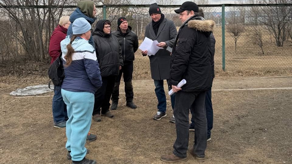 На острове Татышев обновят площадку для собак