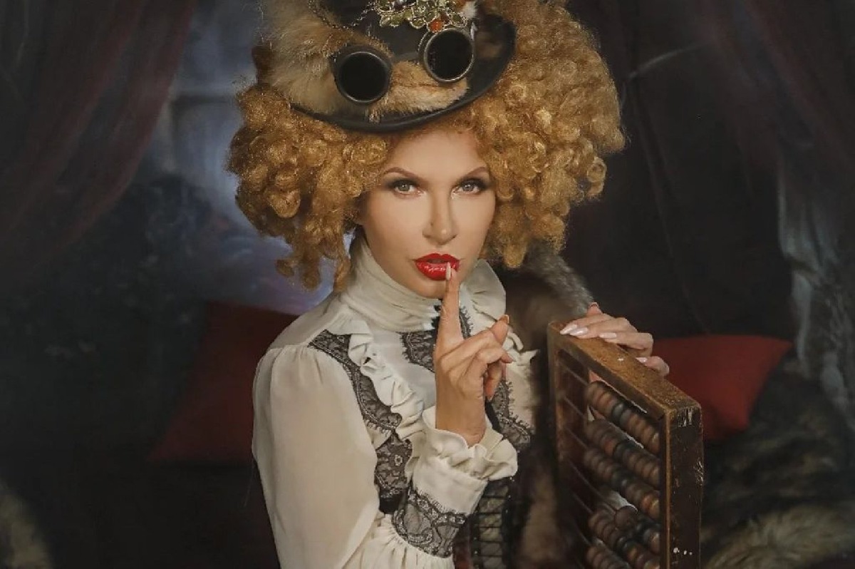    Эвелина Блёданс (Фото: Instagram* @bledans)