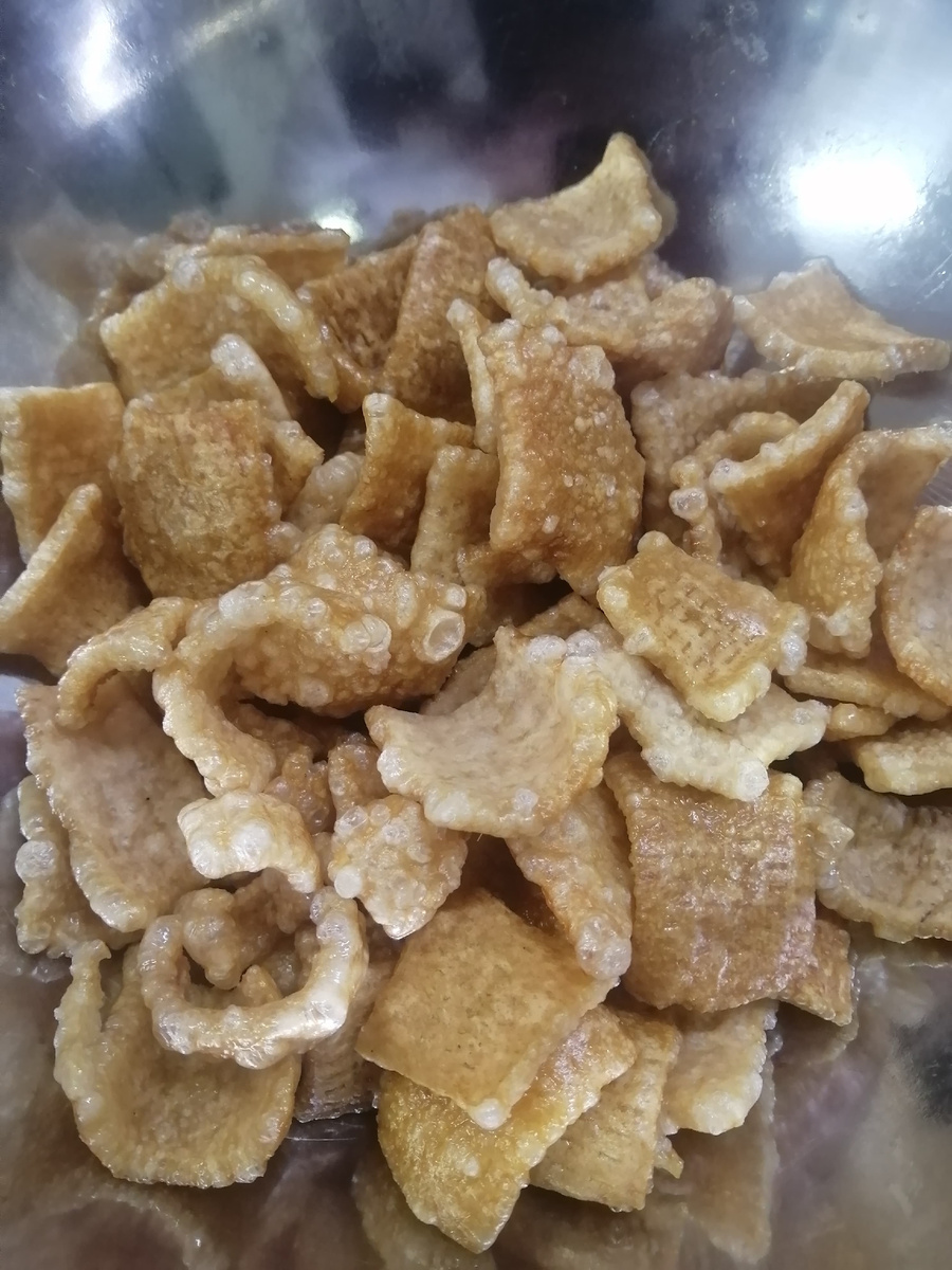 Снековая закуска из свиной шкурки