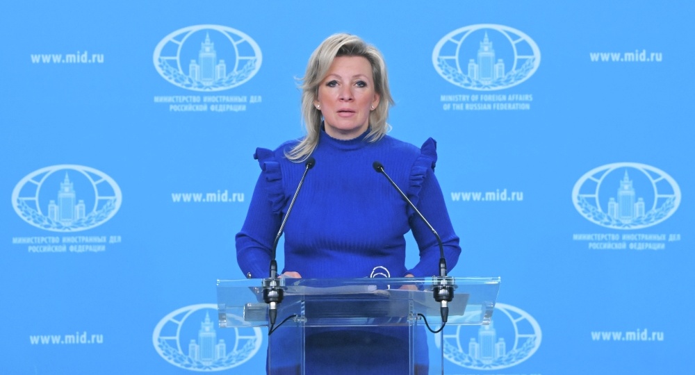 Захарова: Россия сражается на трех фронтах одновременно