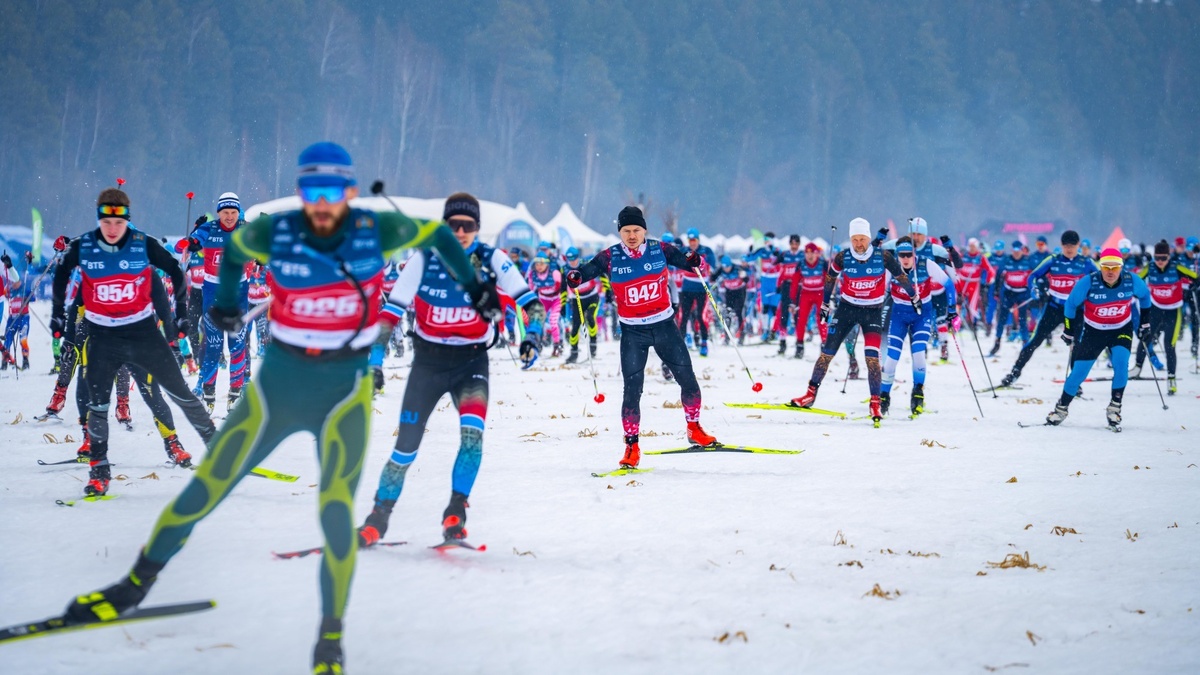    В Ханты-Мансийске завершился первый день Югорского лыжного марафона