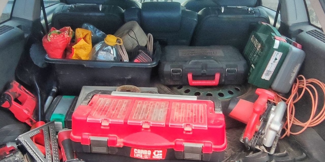 Подрядился помочь соседу по мелкому ремонту