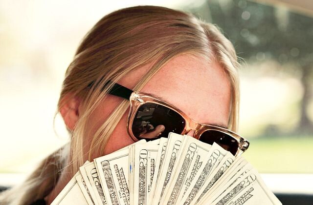 Примерно так представляют девушек мужчины