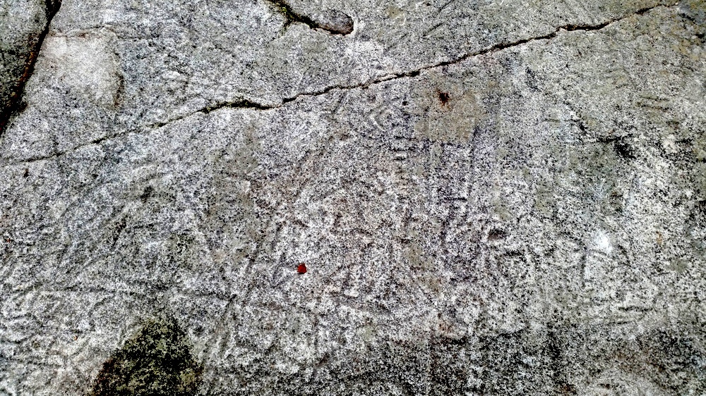 Неразгаданные петроглифы Канозера. Фото: Е.А. Шелковников / CC BY-SA 4.0 / ru.wikipedia.org