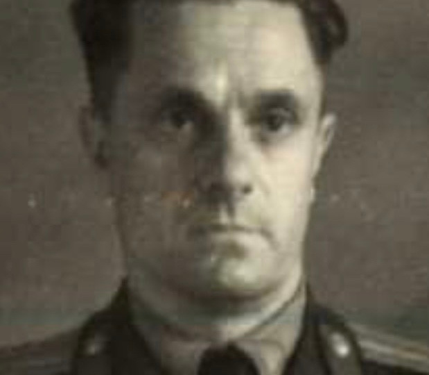 Родственников советского лётчика ищут в Псковской области