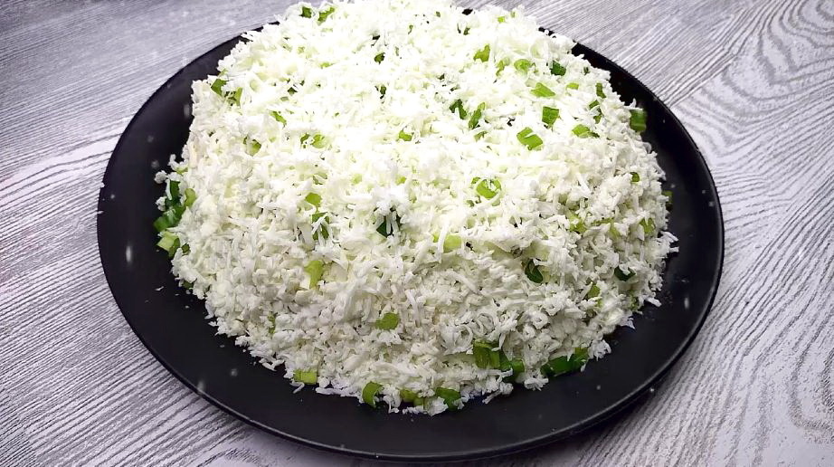 Беру Банку ШПРОТ и готовлю Вкусный,Простой,Бюджетный Гениальный Салат со Шпротами"ШПРОТЫ ПОД СНЕГОМ"/ЗАКУСКА из ШПРОТ