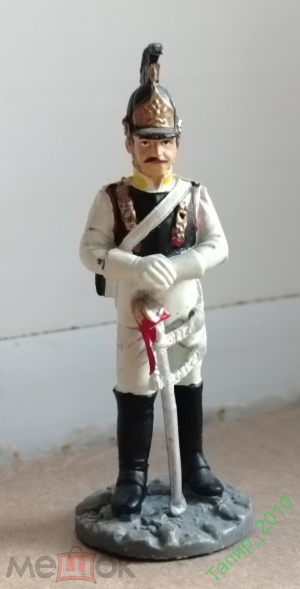 Оловянный солдатик. Наполеоновские Войны. Рядовой Астраханского кирассирского полка. Высота фигурки 5-6 см Окрашенная. Ссылка: https://meshok.net/item/344986264_Оловянный_солдатик_Наполеоновские_Войны_Рядовой_Астраханского_кирассирского_полка Для справки: 12.10.1811 — генерал-майором Бороздиным 2-м в м. Усвяты Велижского уезда Витебской губернии из офицеров и нижних чинов, отделённых от лейб-кирасирского Его Величества, лейб-кирасирского Её Величества, Екатеринославского кирасирского, Рижского, Казанского, Ямбургского, Нежинского, Псковского, Московского, Финляндского и Митавского драгунских, Гродненского, Елисаветградского и Изюмского гусарских полков сформирован Астраханский кирасирский полк в составе 5-ти эскадронов (ПСЗ, XXXI, 24808). Ссылка: https://ru.wikipedia.org/wiki/Астраханский_8-й_драгунский_полк 12 октября 2026 года исполняется 215 лет со дня сформирования Астраханского кирасирского полка.