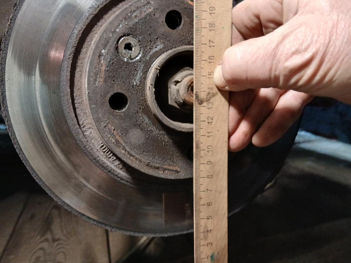 Тормозной диск Рено Логан