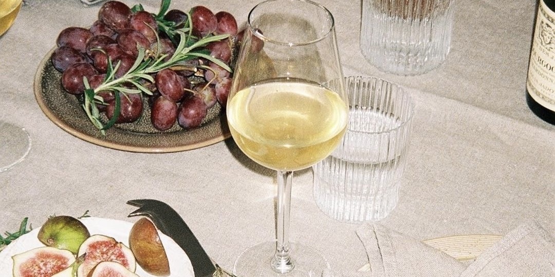 Можно ли подавать вино с десертами?