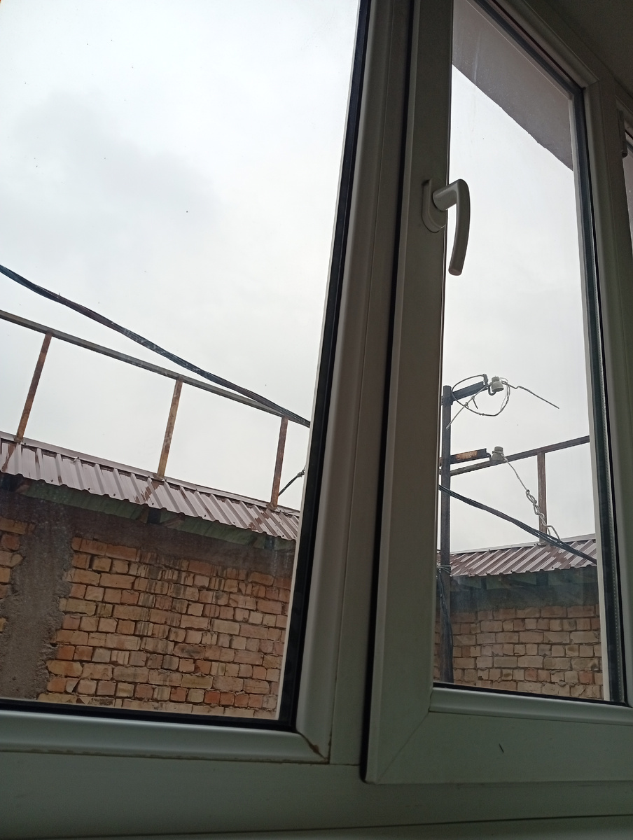 Вид из моего окна, утро началось серенько