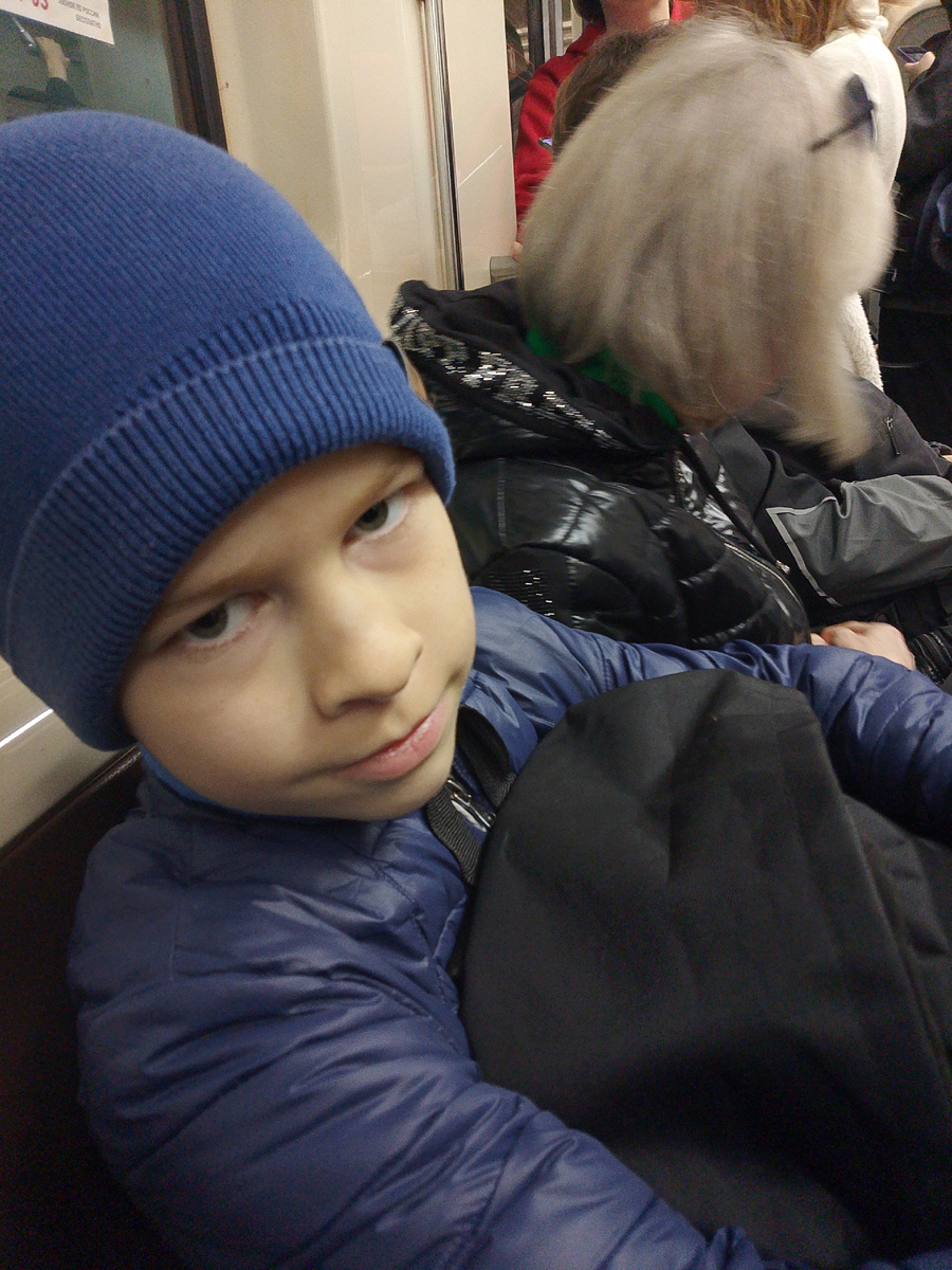 Едем домой. Уставшие, но довольные. 