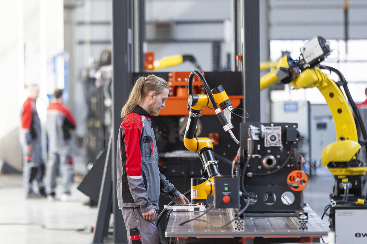    Сейчас на предприятии WeldExpert работает около 20 человек. С выходом на проектную мощность количество рабочих мест увеличится до 160. Источник фото: официальный сайт Правительства Калининградской области.