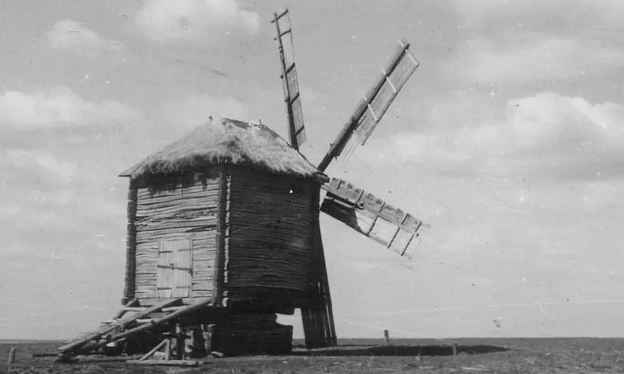 Жиздринская мукомольная мельница на Орловской дороге.