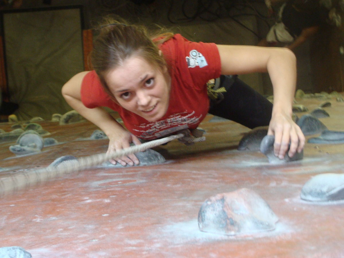 Когда-то мои скальники и обвязка всегда лежали в рюкзаке у выхода из дома=)